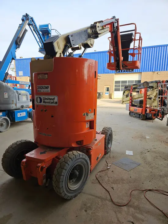 2016 JLG E300AJP Articulating Boom Lift