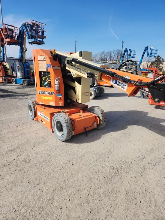 2017 JLG E300AJP Articulating Boom Lift