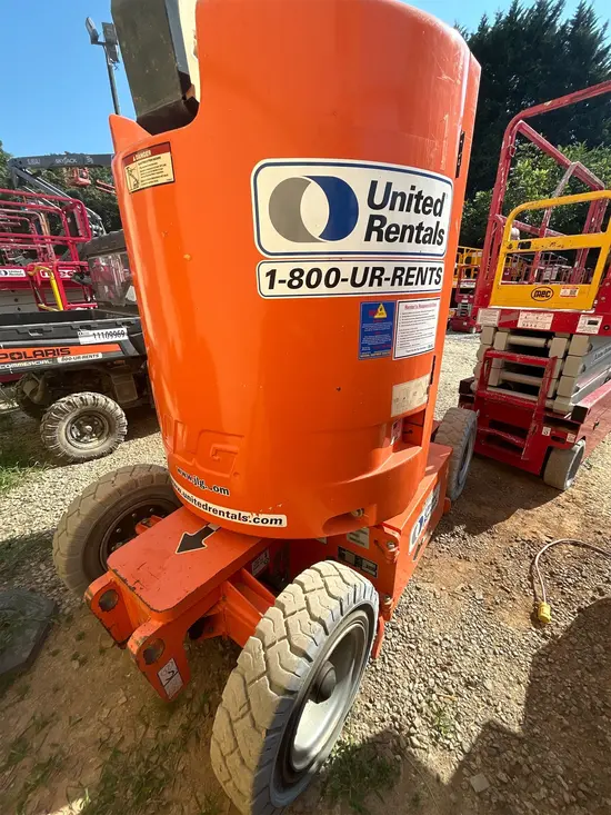 2015 JLG E300AJP Articulating Boom Lift