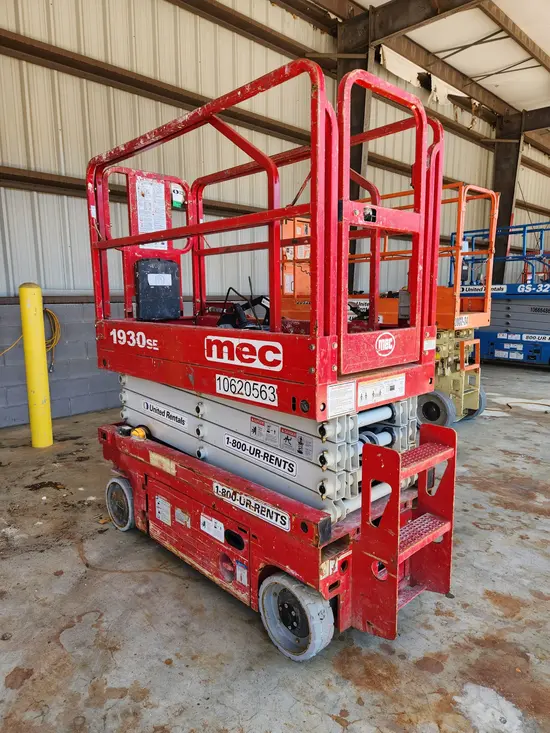 2017 MEC 1930SE Scissor Lift