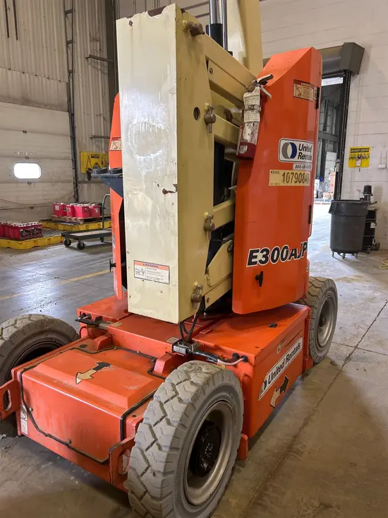 2018 JLG E300AJP Articulating Boom Lift