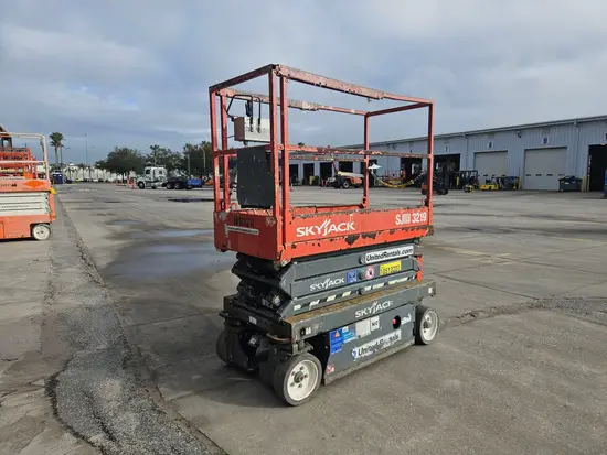 2016 Skyjack SJIII3219 Scissor Lift