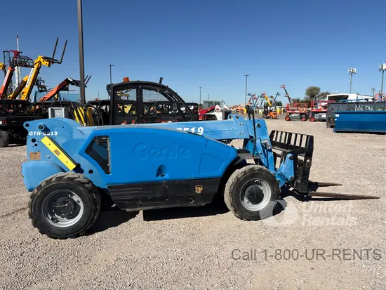 2018 Genie GTH-5519 Forklift