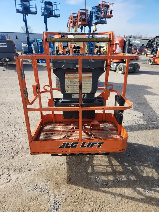 2017 JLG E300AJP Articulating Boom Lift