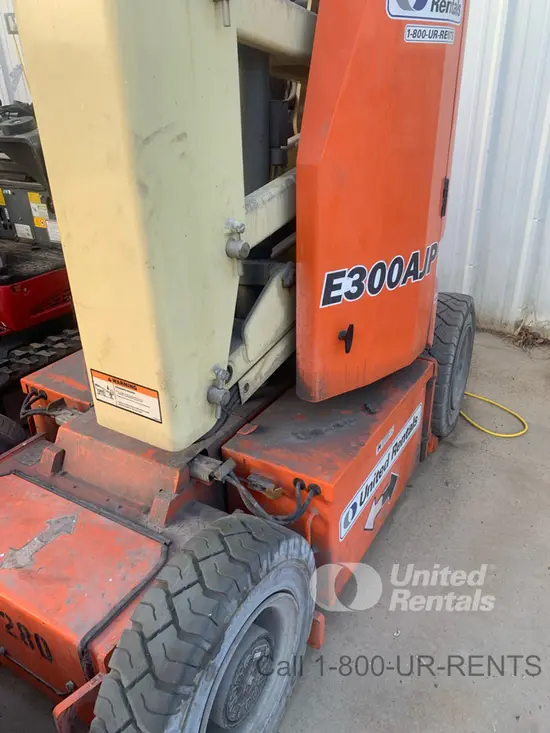 2015 JLG E300AJP Articulating Boom Lift
