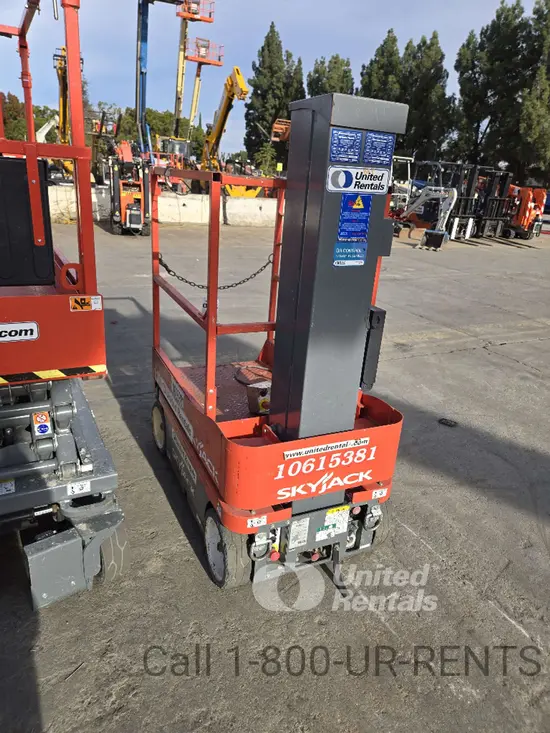 2017 Skyjack SJ12 Self-Propelled One-Person Lift