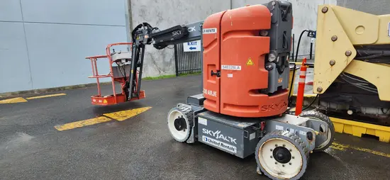 2017 Skyjack SJ30ARJE Articulating Boom Lift