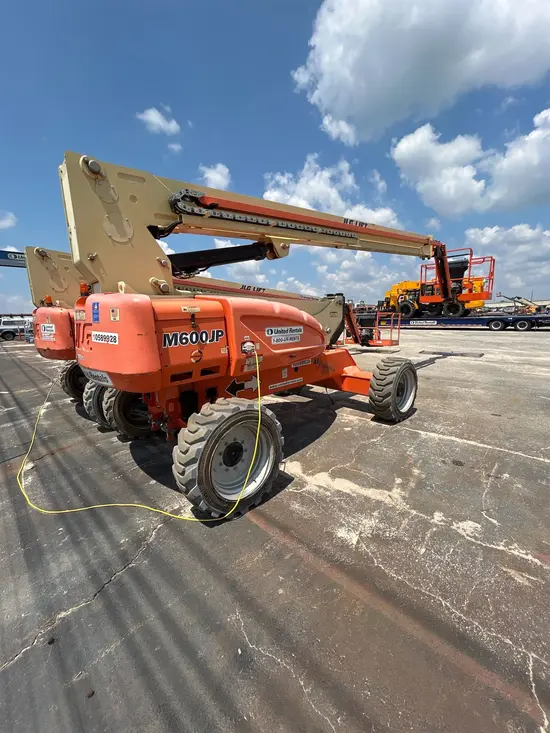 2017 JLG M600JP Boom Lift