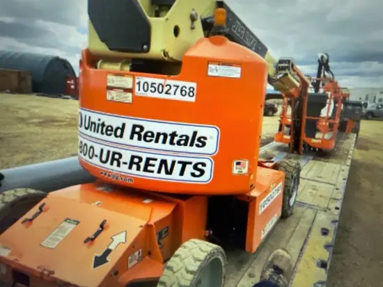 2016 JLG E400AJPN Articulating Boom Lift