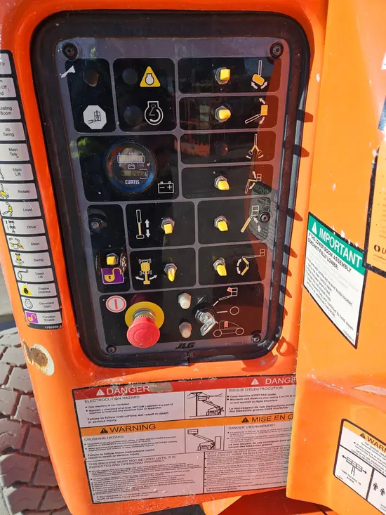 2015 JLG E450AJ Articulating Boom Lift