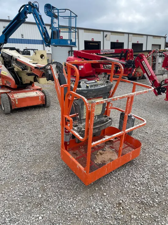 2016 JLG E400AJPN Articulating Boom Lift