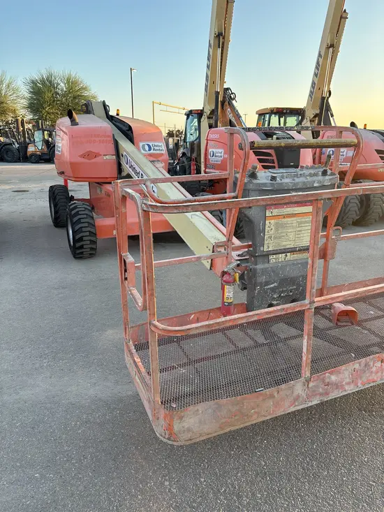 2016 JLG 400S Boom Lift