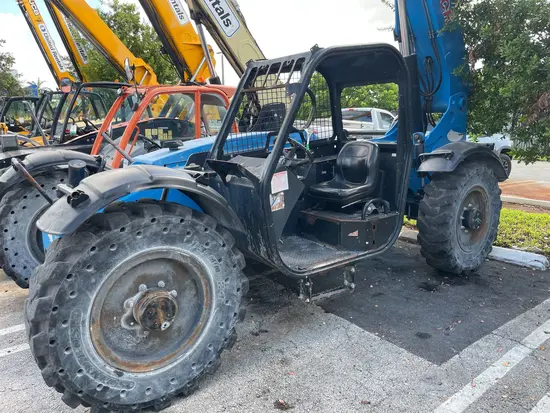 2015 Genie GTH-844 Forklift