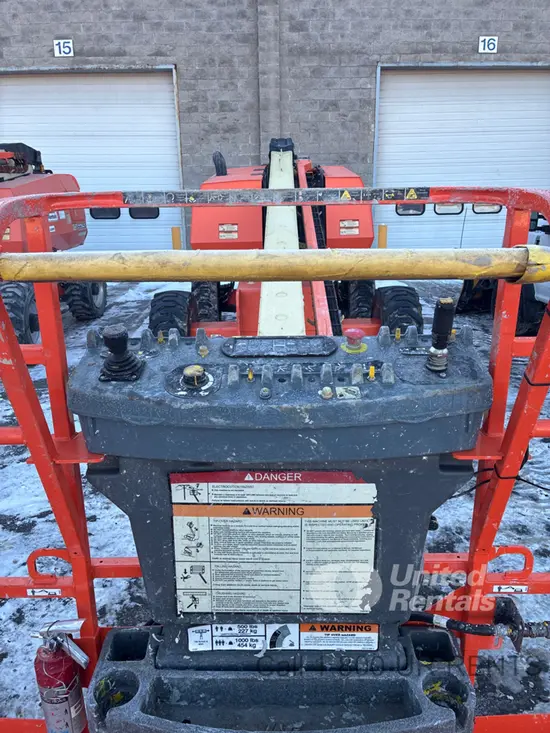2017 JLG 600S Boom Lift