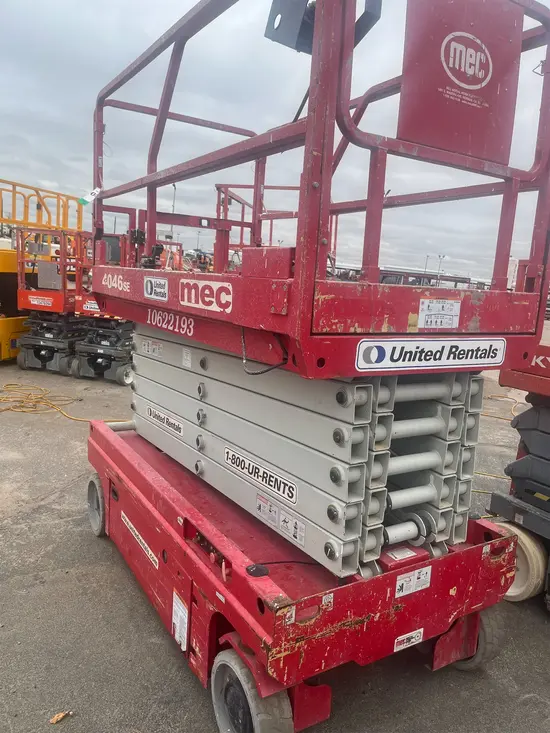 2017 MEC 4046SE Scissor Lift
