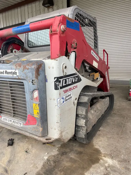 2018 Takeuchi TL10V2-R Track Loader
