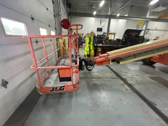 2017 JLG 600S Boom Lift