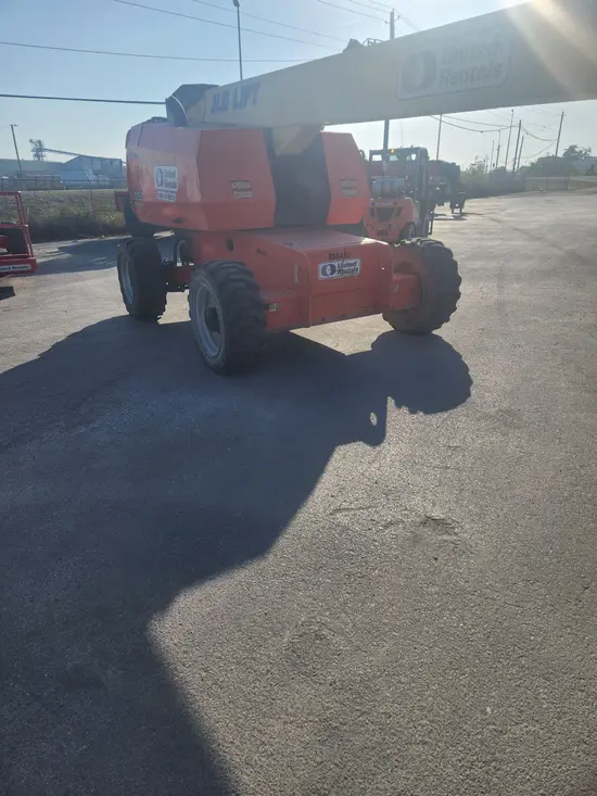 2017 JLG 660SJ Boom Lift
