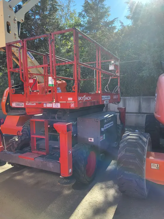 2019 Skyjack SJ6832RT Rough Terrain Scissor Lift