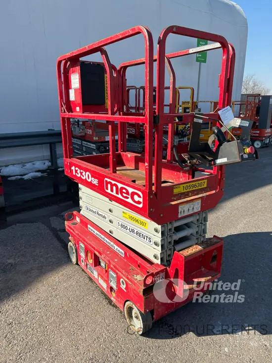 2017 MEC 1330SE Scissor Lift