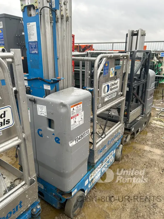 2016 Genie GR-20 Self-Propelled One-Person Lift