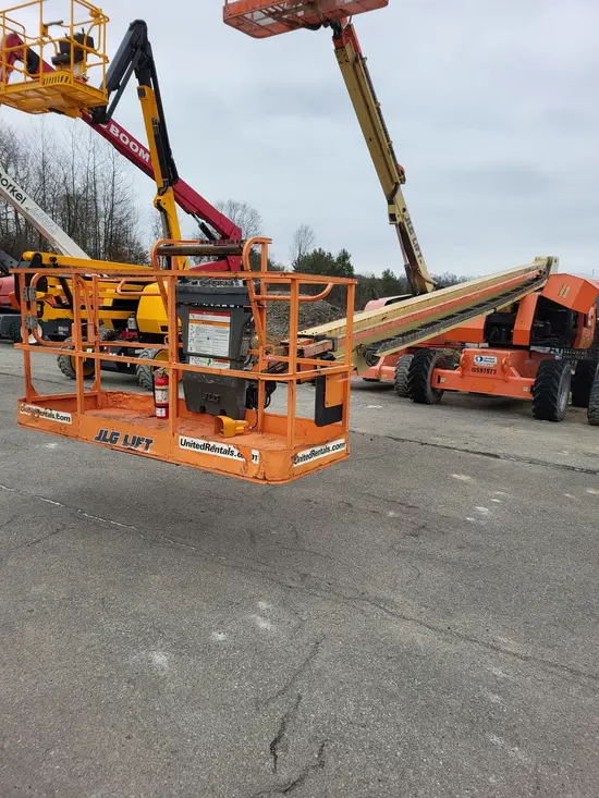 2017 JLG 800S Boom Lift