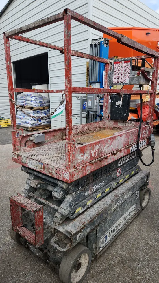 2016 Skyjack SJIII3219 Scissor Lift