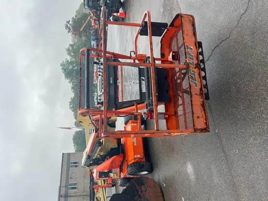 2017 JLG E450AJ Articulating Boom Lift