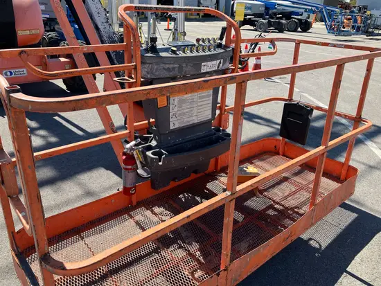 2014 JLG 600AJ Articulating Boom Lift