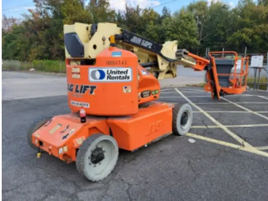 2013 JLG E400AJPN Articulating Boom Lift