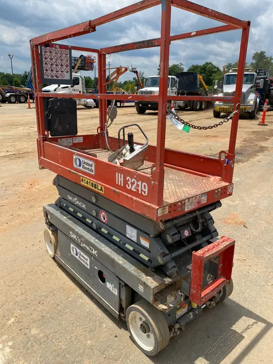 2017 Skyjack SJIII3219 Scissor Lift