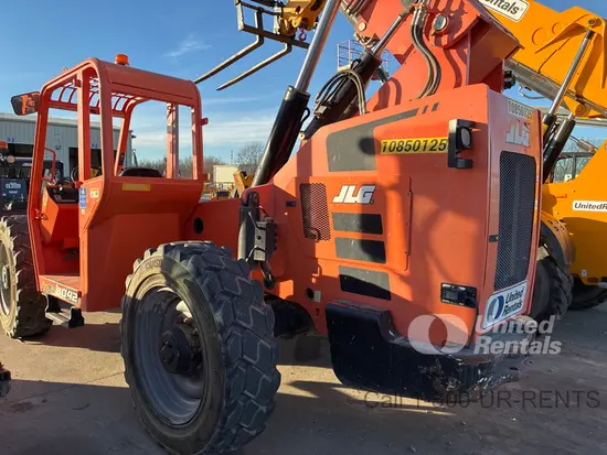 2018 SKYTRAK 8042 Forklift