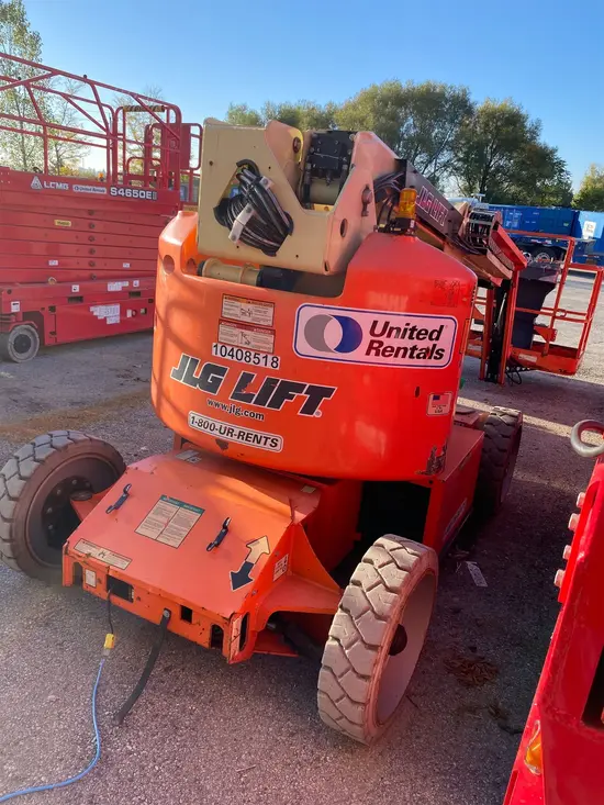 2015 JLG E450AJ Articulating Boom Lift