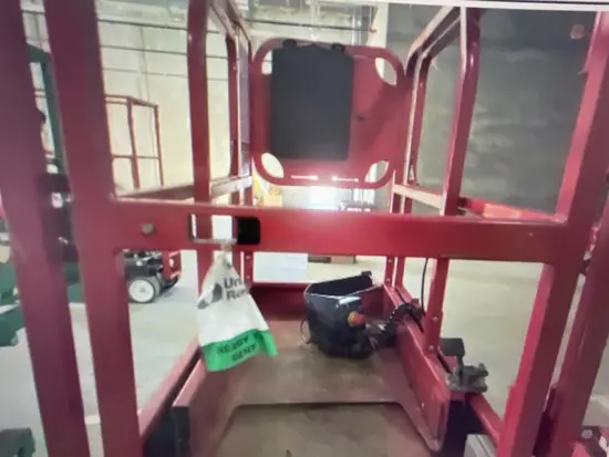 2018 MEC MICRO 19 Scissor Lift