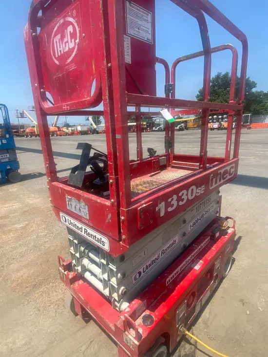 2018 MEC 1330SE Scissor Lift