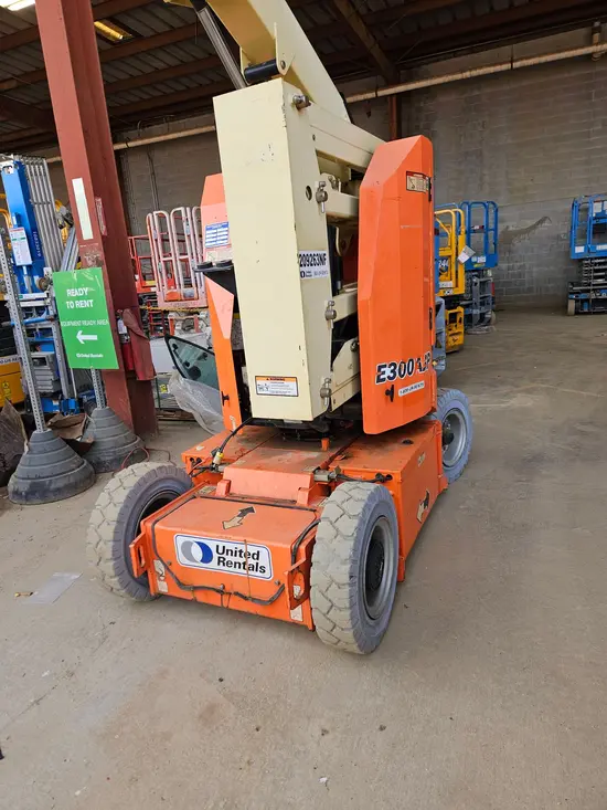 2016 JLG E300AJP Articulating Boom Lift