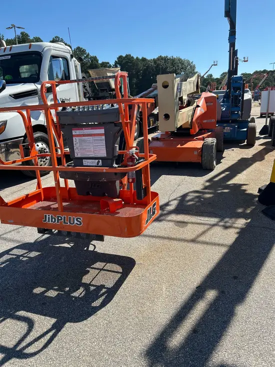 2016 JLG E450AJ Articulating Boom Lift