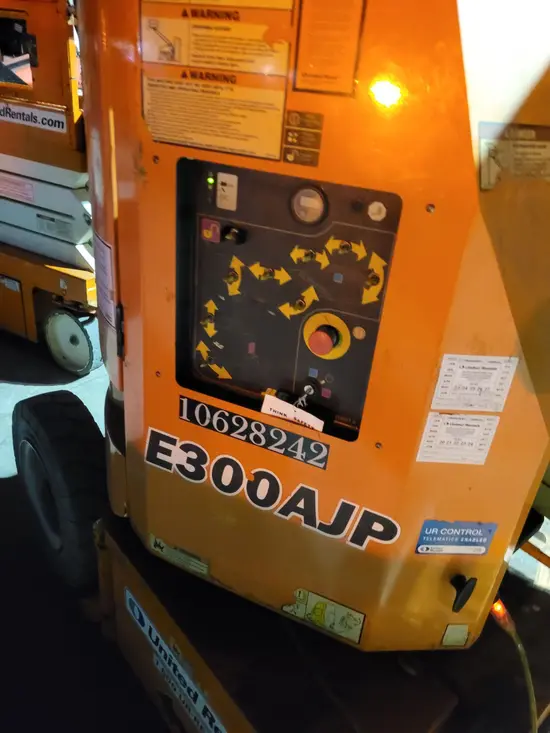 2017 JLG E300AJP Articulating Boom Lift