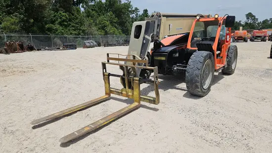 2018 JLG 943 Forklift