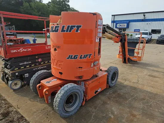 2013 JLG E300AJP Articulating Boom Lift