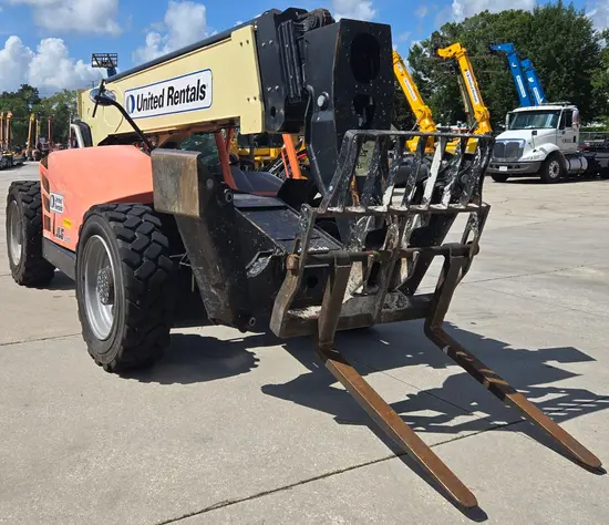 2018 JLG 1055 Forklift