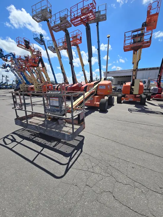 2017 JLG 400S Boom Lift