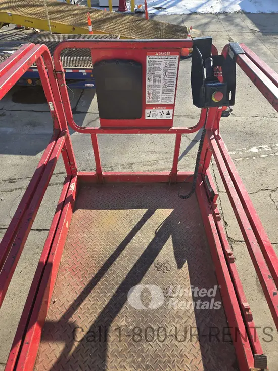 2017 MEC 4046SE Scissor Lift