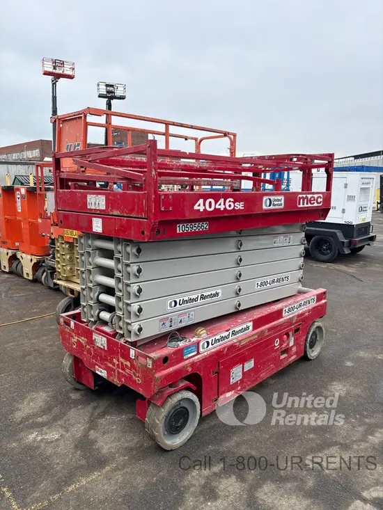 2017 MEC 4046SE Scissor Lift