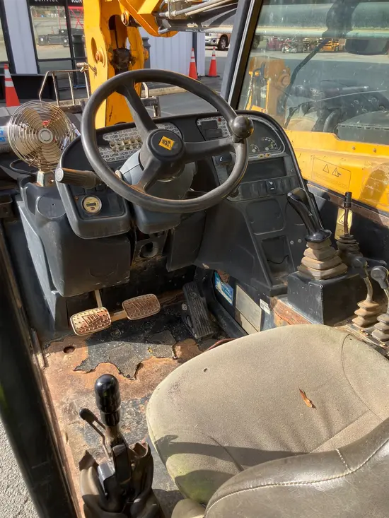 2015 JCB 507-42 Forklift
