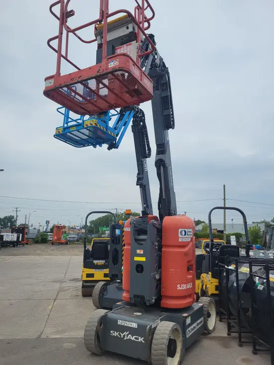 2017 Skyjack SJ30ARJE Articulating Boom Lift