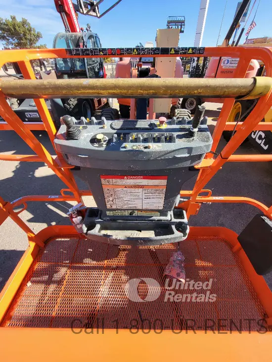 2017 JLG 450AJ Articulating Boom Lift