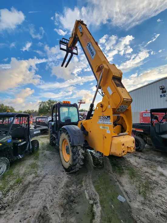 2017 JCB 507-42 Forklift