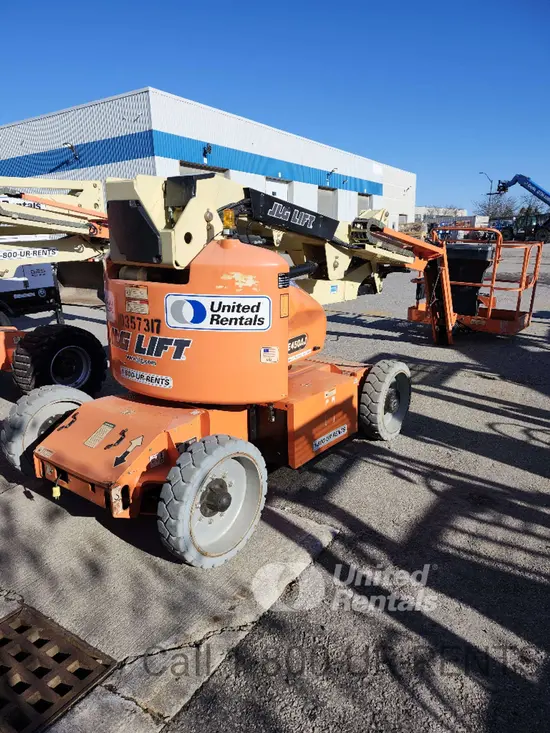2015 JLG E450AJ Articulating Boom Lift