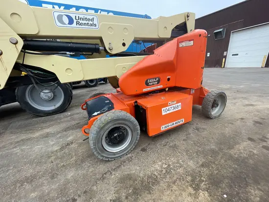2016 JLG E400AJPN Articulating Boom Lift